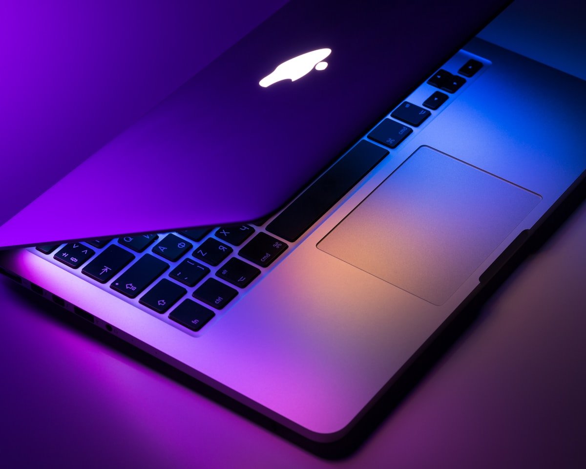 MacBook Logic Board Diagnosis